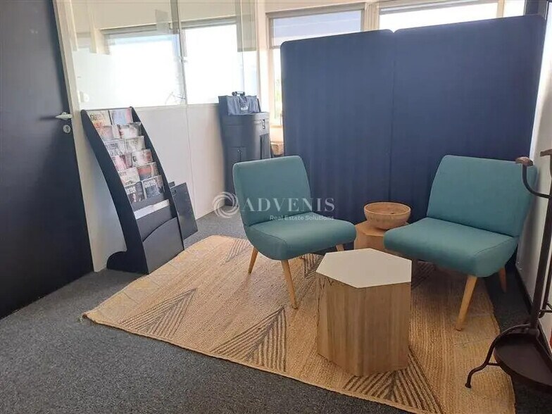 Office in Carquefou for lease - Building Photo - Image 3 of 6