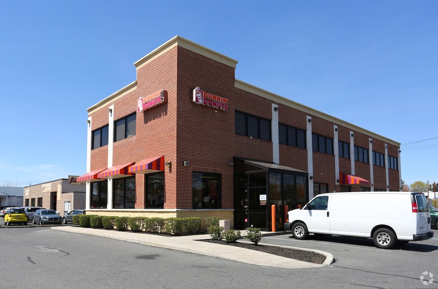 9240 State Rd, Philadelphia, PA 19114