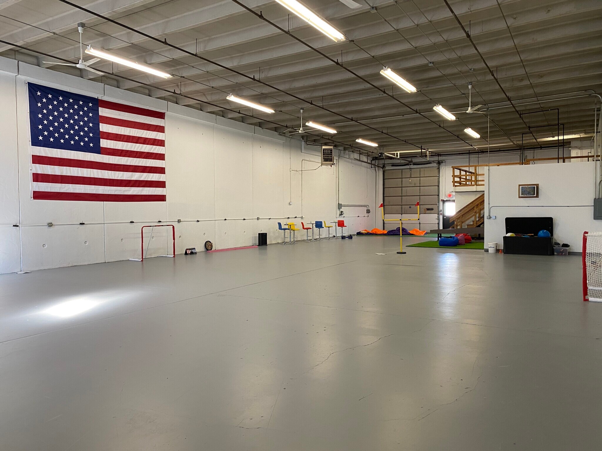 450588 W 5th Ave, Naperville, IL 60563 550 Building