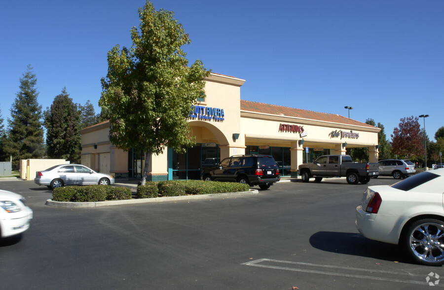 4400-4560 Coffee Rd, Bakersfield, CA for lease - Building Photo - Image 2 of 2