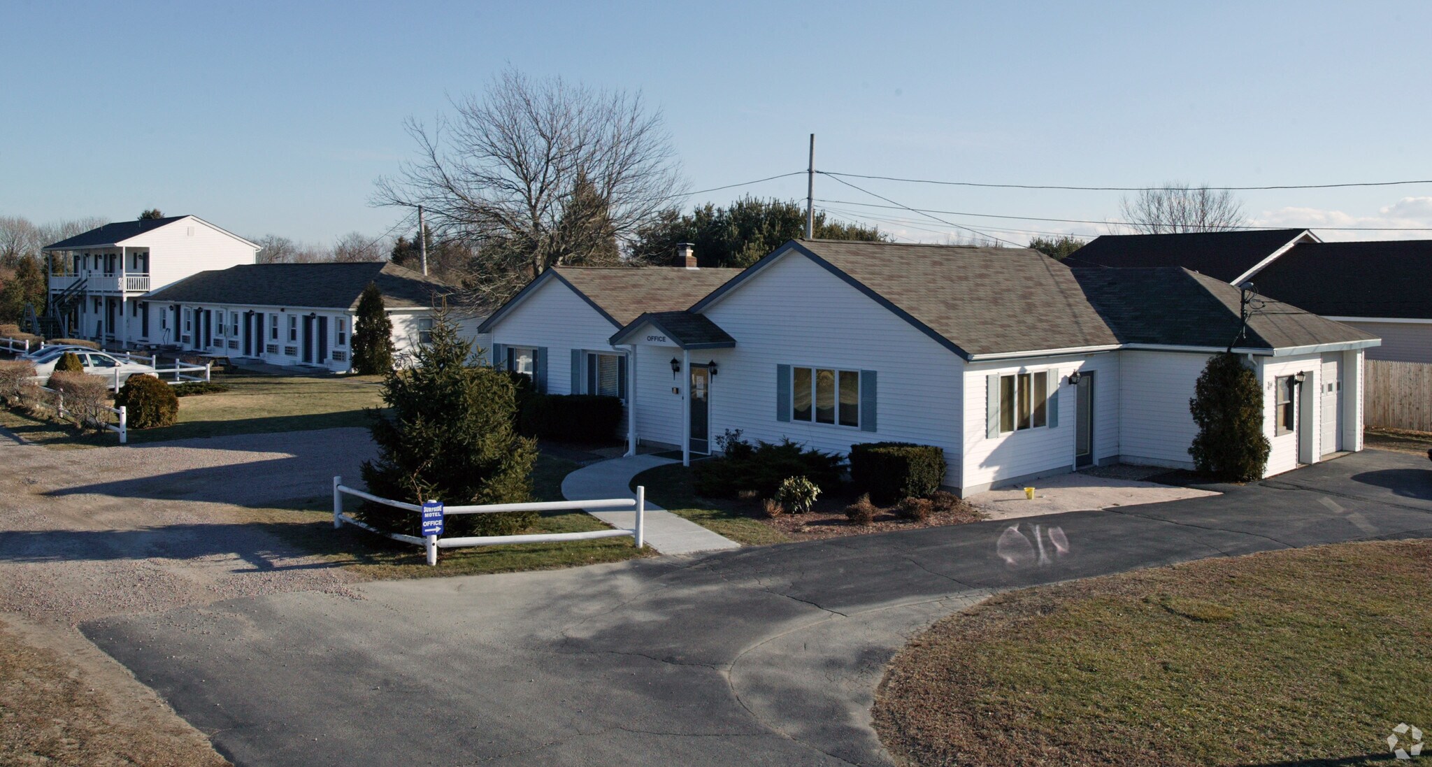 334 Narrow Ln, Charlestown, RI for sale Primary Photo- Image 1 of 1