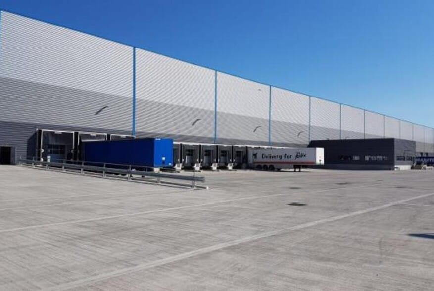 Beveridge Ln, Coalville for lease - Building Photo - Image 2 of 3