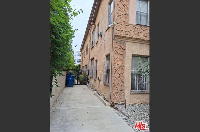 753 Cole Ave, Los Angeles, CA for sale - Building Photo - Image 3 of 5