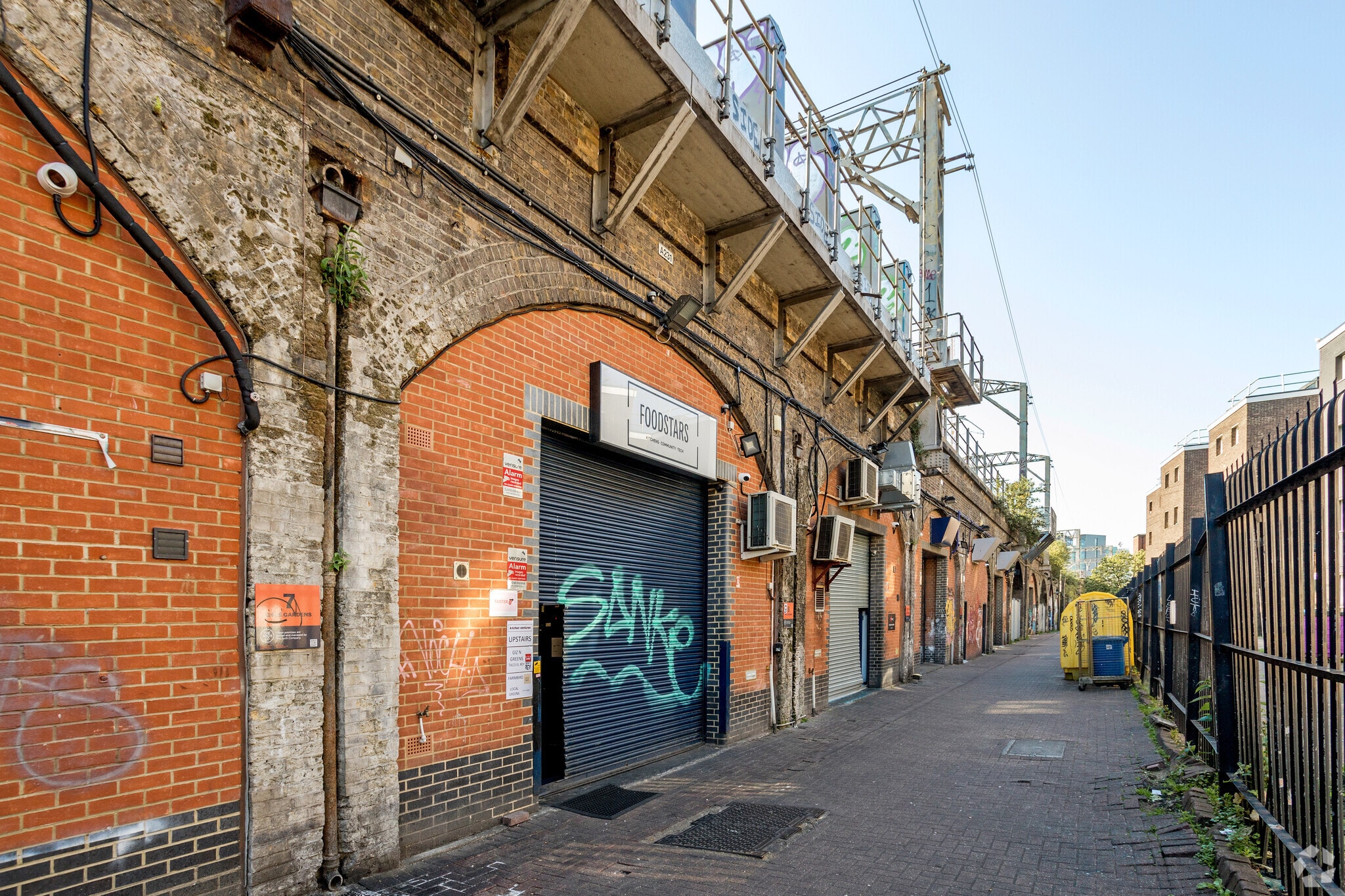 Gales Gdns, London for sale Primary Photo- Image 1 of 1