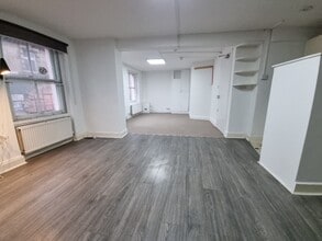 10-11 Moor St, London for lease Interior Photo- Image 2 of 3