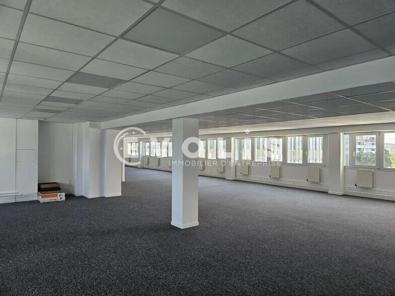 2-4 Avenue De France, Massy for lease - Interior Photo - Image 3 of 10
