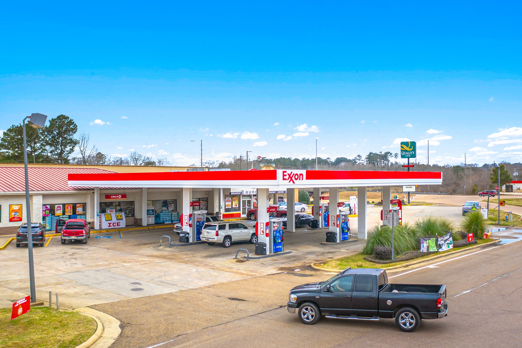 1539 Simpson Highway 49, Magee, MS 39111