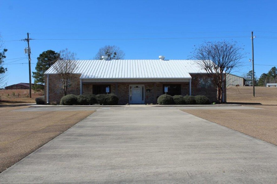 111 Ryans Way, Minden, LA for sale - Primary Photo - Image 1 of 1