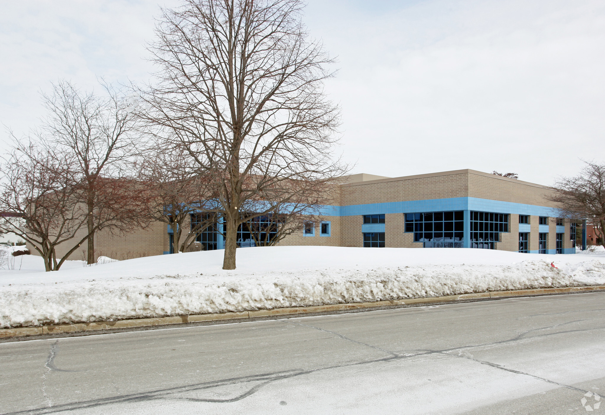 455 Brighton Dr, Bloomingdale, IL for lease Building Photo- Image 1 of 10