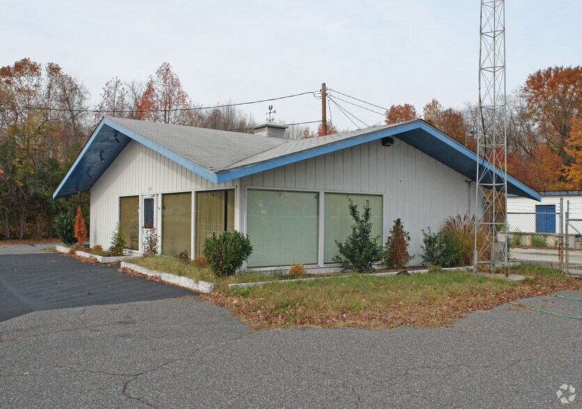 725 E Broad St, Gibbstown, NJ for sale - Primary Photo - Image 1 of 1