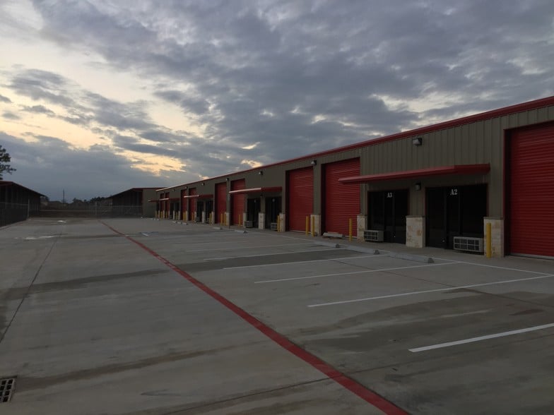 18207 N Eldridge Pky, Tomball, TX for lease - Building Photo - Image 2 of 11