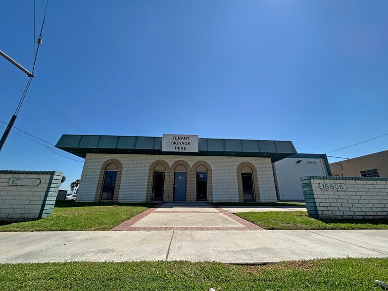 16606 Schoenborn St, North Hills, CA for lease - Building Photo - Image 2 of 7