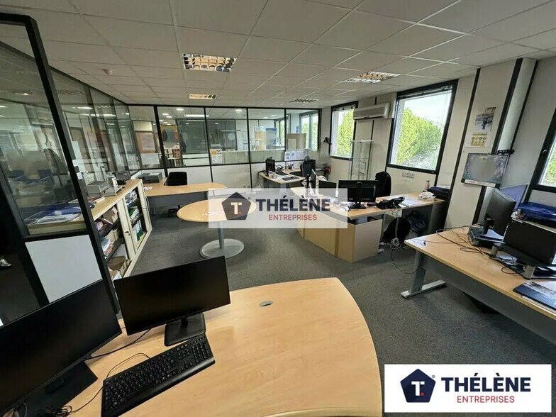 Flex in Montpellier for lease - Interior Photo - Image 3 of 7