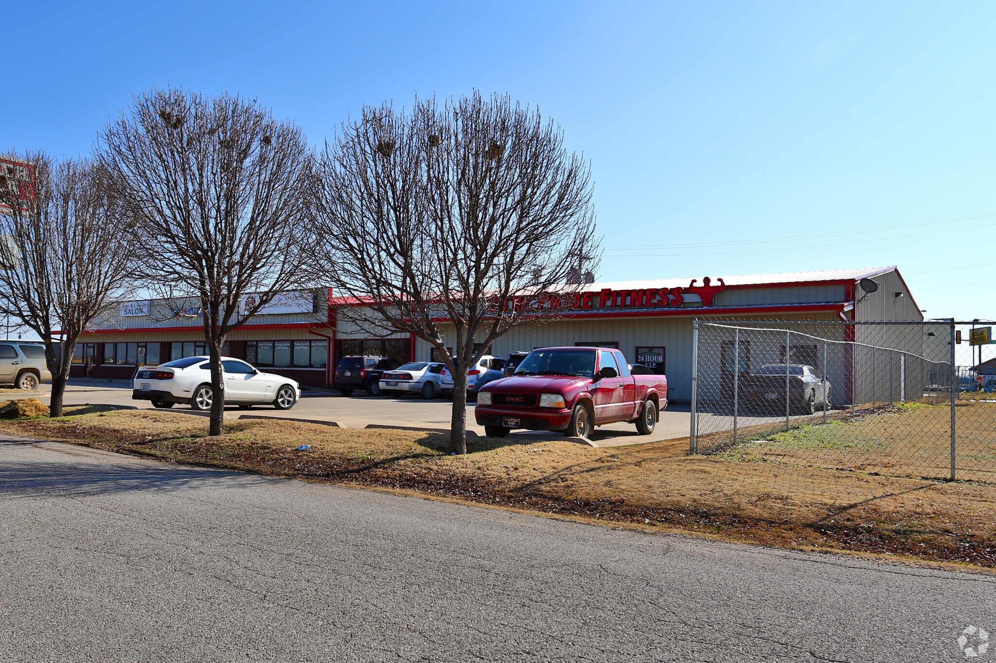 101 Thoma Dr, Elgin, OK for sale Building Photo- Image 1 of 1