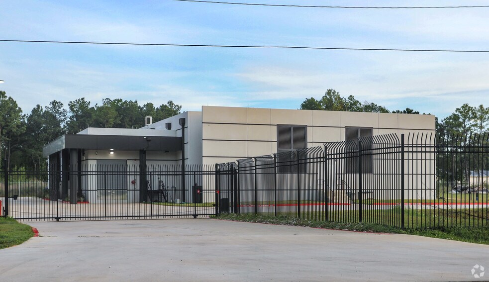 2626 Spring Cypress Rd, Spring, TX for sale - Primary Photo - Image 1 of 1
