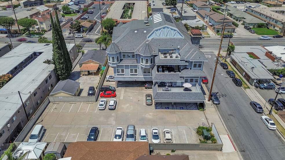 16600 Woodruff Ave, Bellflower, CA for sale - Building Photo - Image 3 of 18