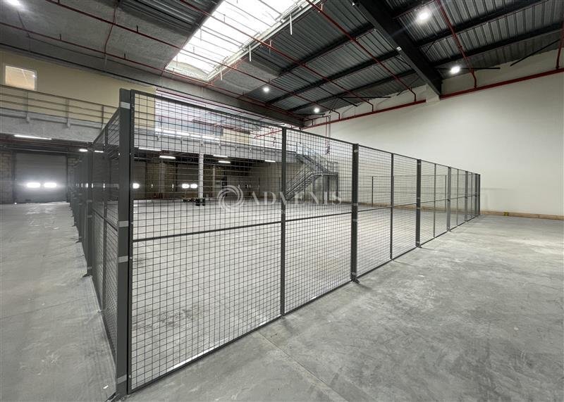 Industrial in Stains for lease Building Photo- Image 1 of 10