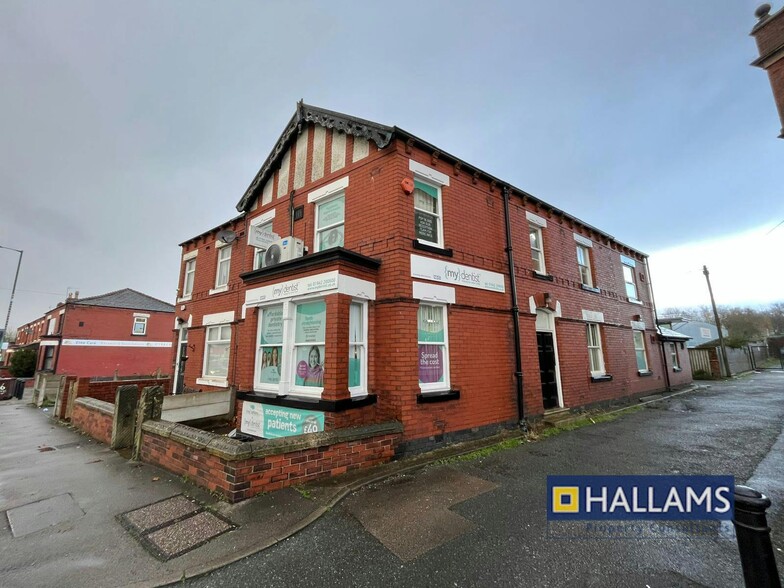 2-4A Cross St, Wigan for sale - Primary Photo - Image 1 of 15