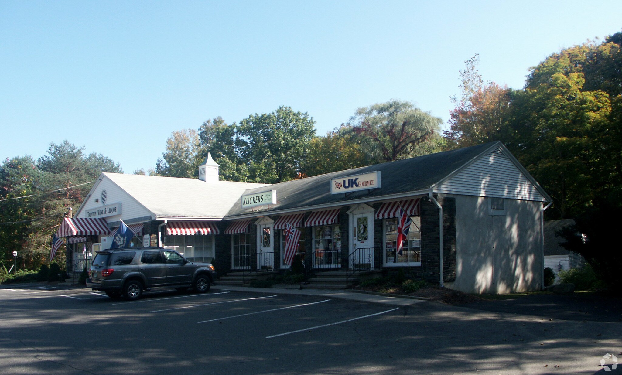 147 Mount Pleasant Rd, Newtown, CT for sale Primary Photo- Image 1 of 1