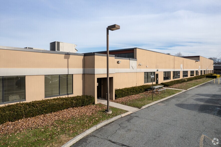 1600 Pollitt Dr, Fair Lawn, NJ 07410 Industrial for Lease