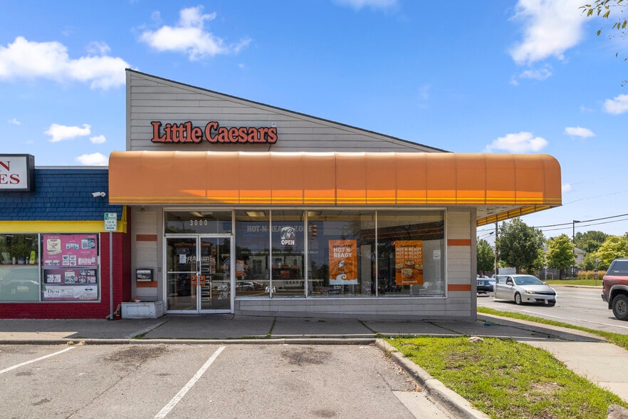 3000 Packard Rd, Ann Arbor, MI for sale - Building Photo - Image 1 of 8