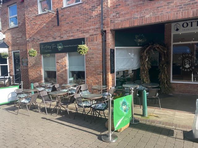 16 Dyer Ln, Beverley for sale - Building Photo - Image 1 of 1