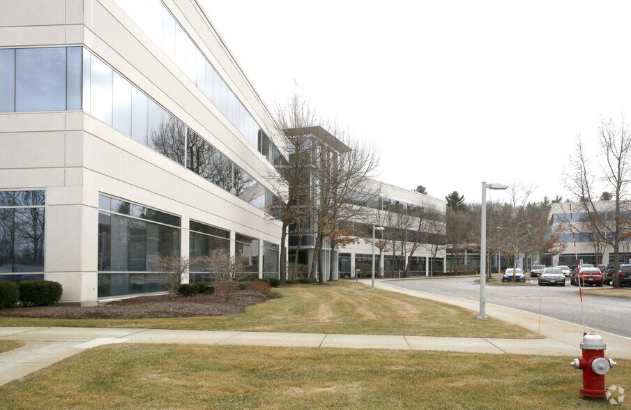 271 Mill Rd, Chelmsford, MA 01824