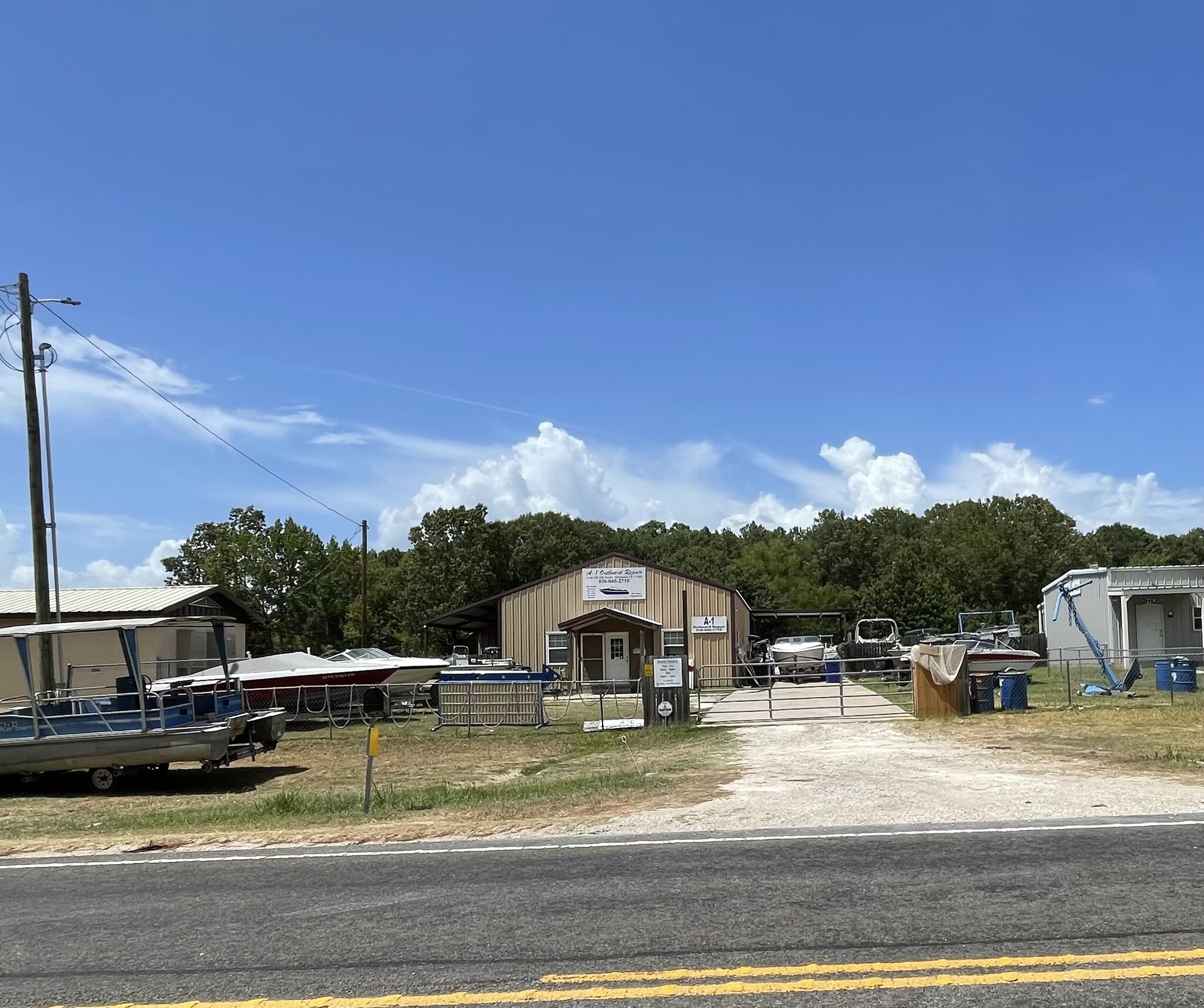 2140 N FM 356, Onalaska, TX for sale Primary Photo- Image 1 of 1