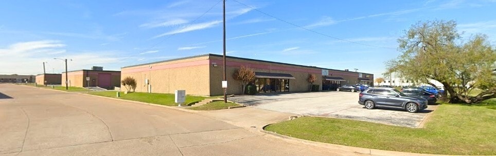 2601-2621 Aero Dr, Grand Prairie, TX for lease Building Photo- Image 1 of 75