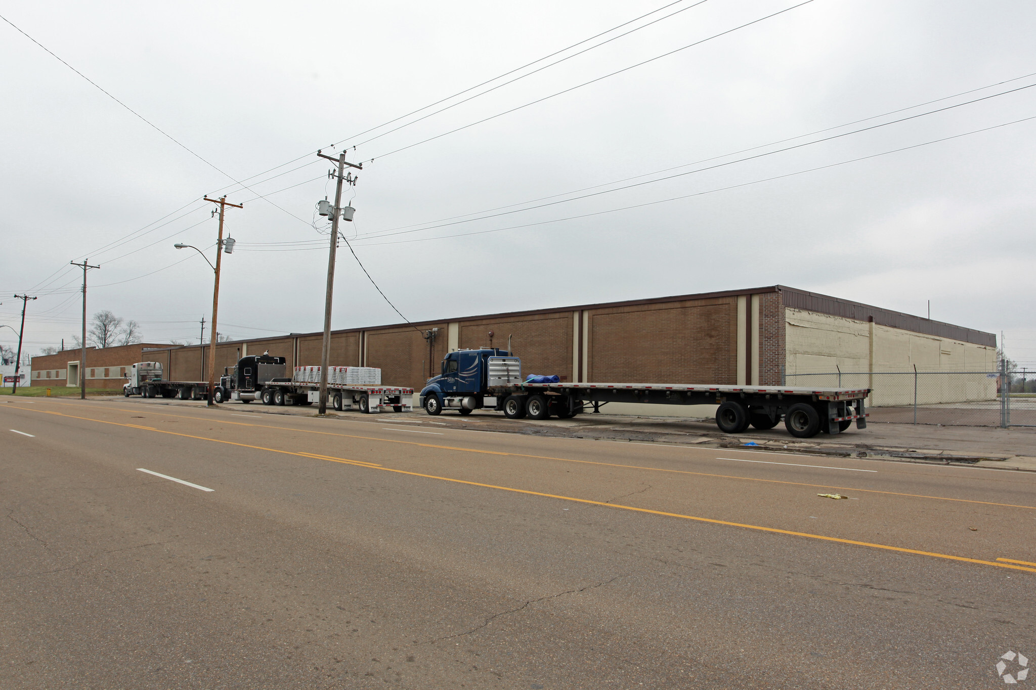 653-655 Corrine Ave, Memphis, TN for lease Building Photo- Image 1 of 5