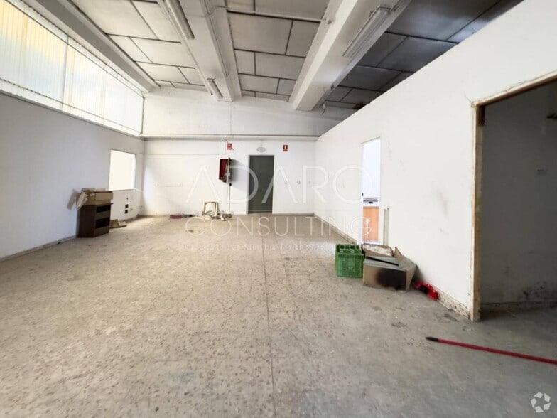 Industrial in Madrid, Madrid for sale - Primary Photo - Image 1 of 9