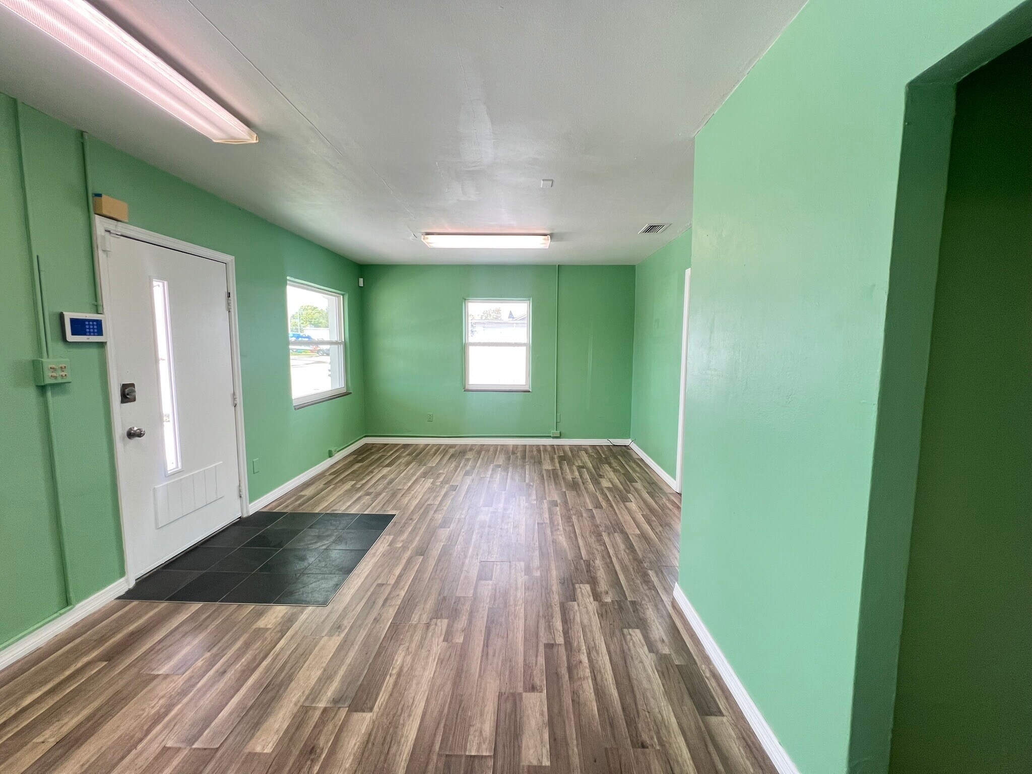 4775 N Seminole Ave, Winter Park, FL for lease Interior Photo- Image 1 of 14