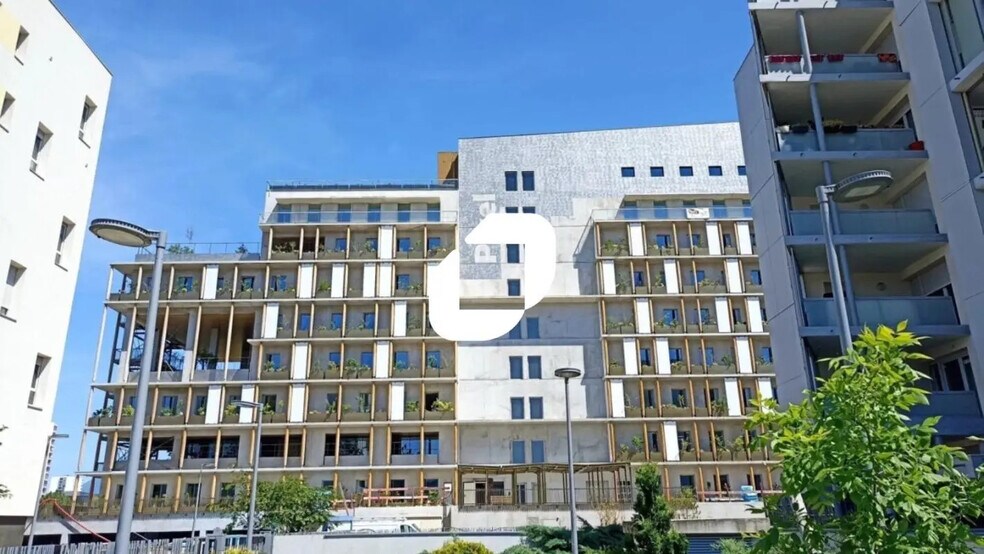 10 Bis Avenue Des Ftpf, Échirolles for lease - Building Photo - Image 3 of 6