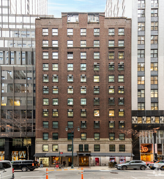 30 E 40th St, New York, NY for lease - Building Photo - Image 1 of 5