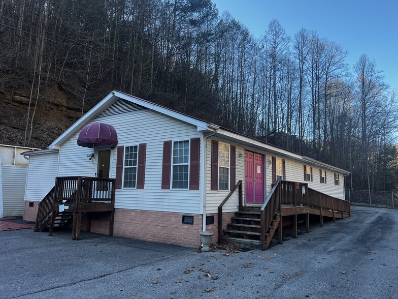 1973 Appalachian hwy, Pineville, WV for sale - Primary Photo - Image 1 of 1