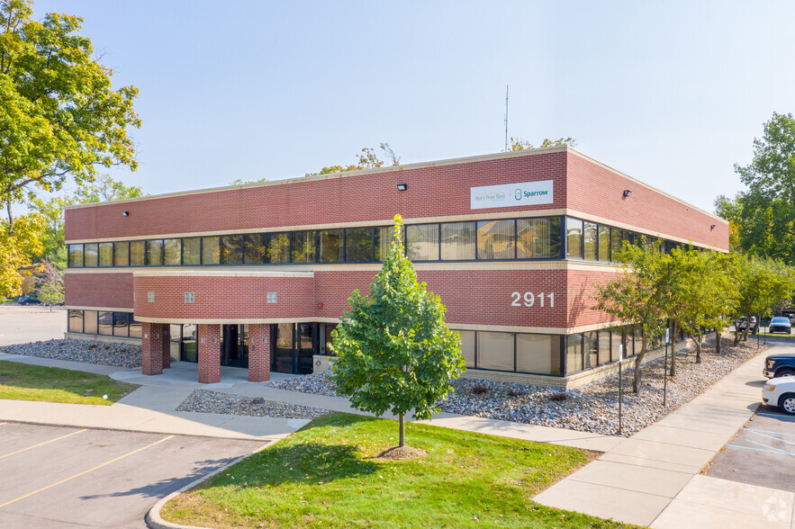 2911 Eyde Pky, East Lansing, MI for lease - Building Photo - Image 1 of 9