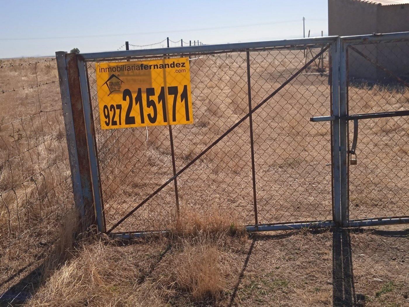 Land in Sierra de Fuentes for sale Building Photo- Image 1 of 4