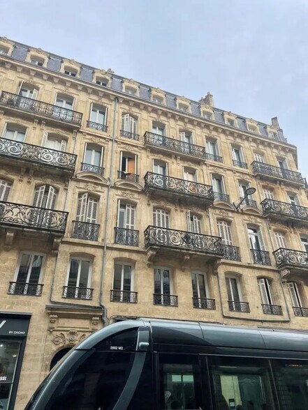 Office in Bordeaux for sale - Building Photo - Image 1 of 14