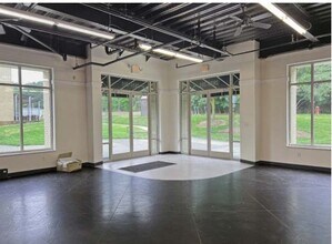 2816 Erwin Rd, Durham, NC for lease Building Photo- Image 2 of 2