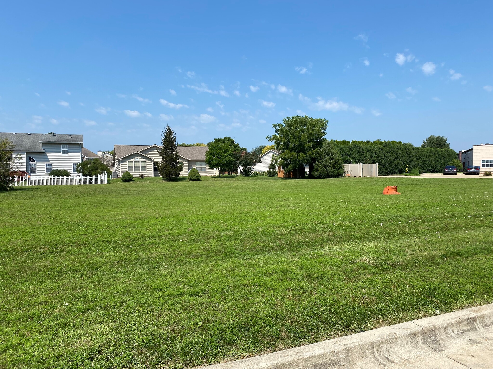 103 Calvin st, Savoy, IL for sale Primary Photo- Image 1 of 2