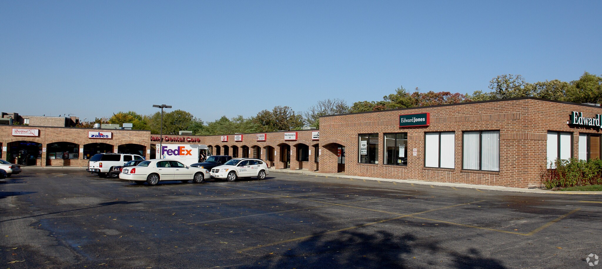 1810 N Delany Rd, Gurnee, IL 60031 Delany Square Shopping Center