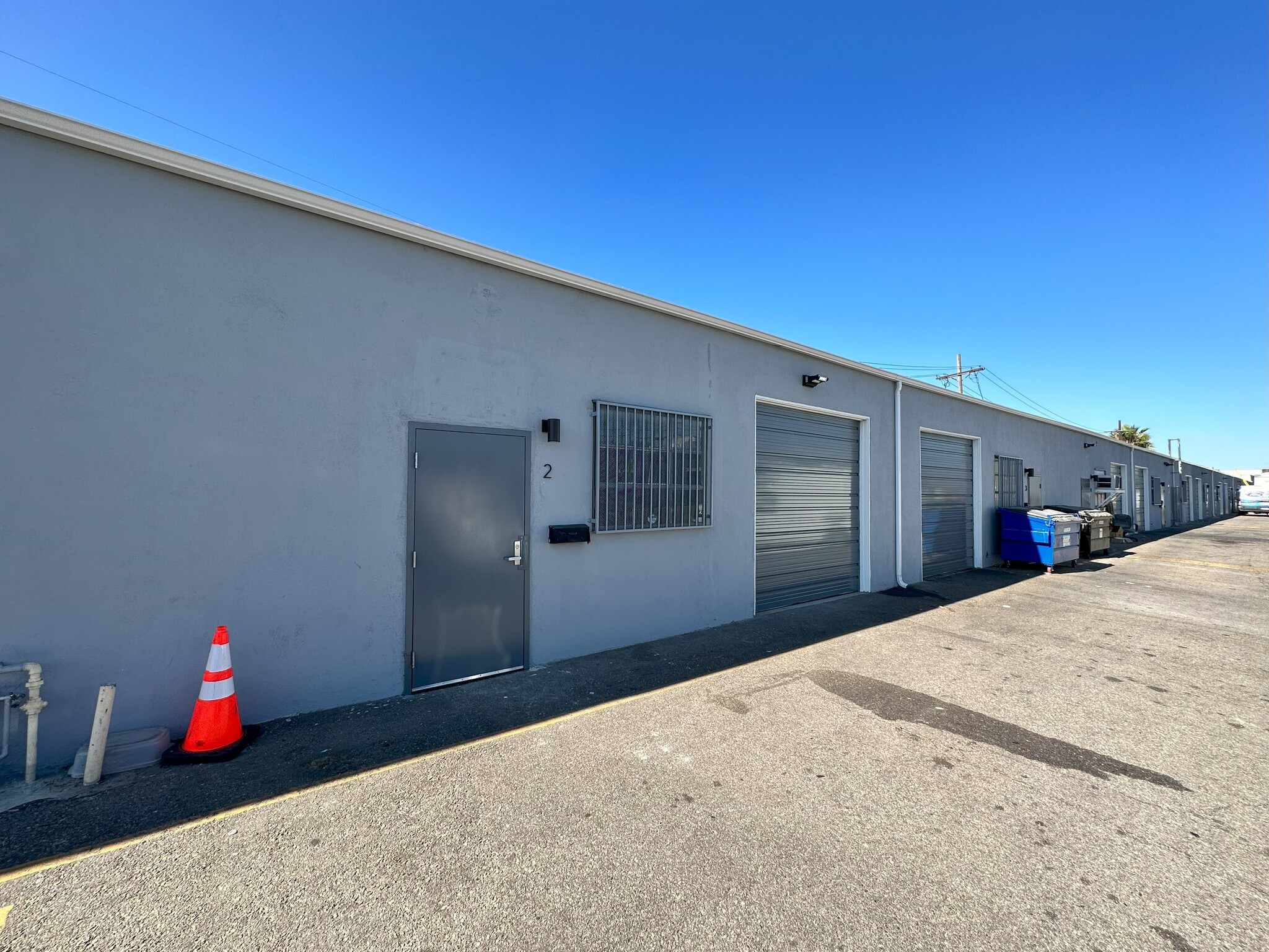 7955 Haskell Ave, Van Nuys, CA for lease Building Photo- Image 1 of 6