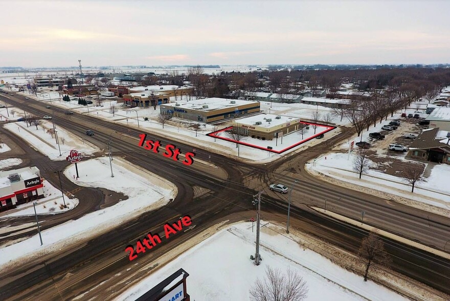 2404 S First St, Willmar, MN for lease - Building Photo - Image 3 of 4