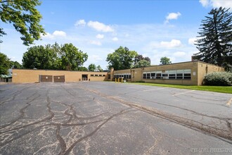 331 George St, West Chicago, IL for lease Building Photo- Image 2 of 11