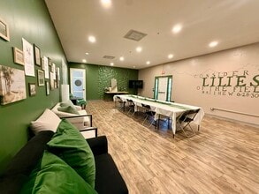 1807 Rogero Rd, Jacksonville, FL for lease Interior Photo- Image 2 of 5