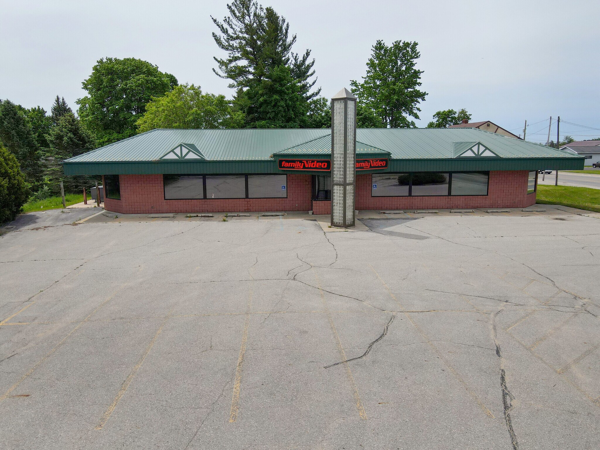 305 S Otsego Ave, Gaylord, MI for lease Building Photo- Image 1 of 7