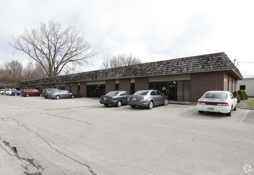 8365 University Blvd, Clive, IA for sale - Building Photo - Image 2 of 4