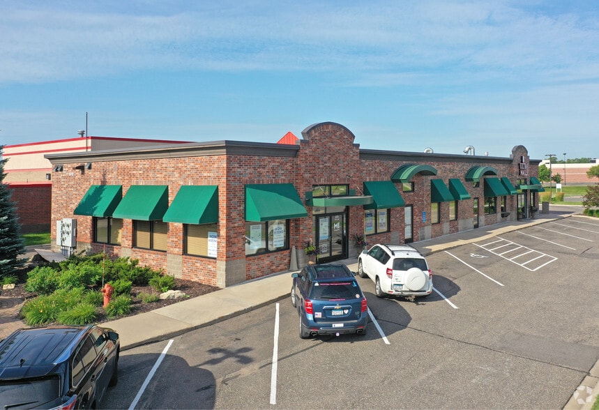 572 Commons Dr, Woodbury, MN for sale - Building Photo - Image 1 of 1
