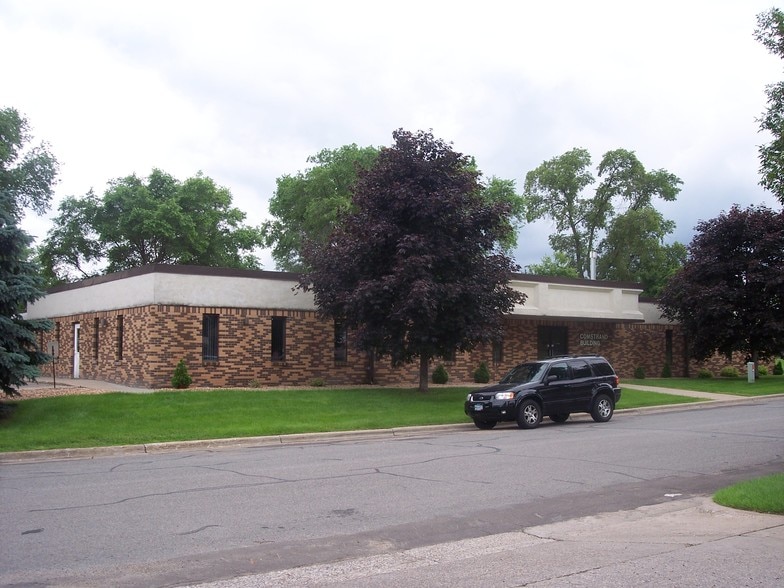 6299 University Ave NE, Fridley, MN for lease - Building Photo - Image 3 of 5