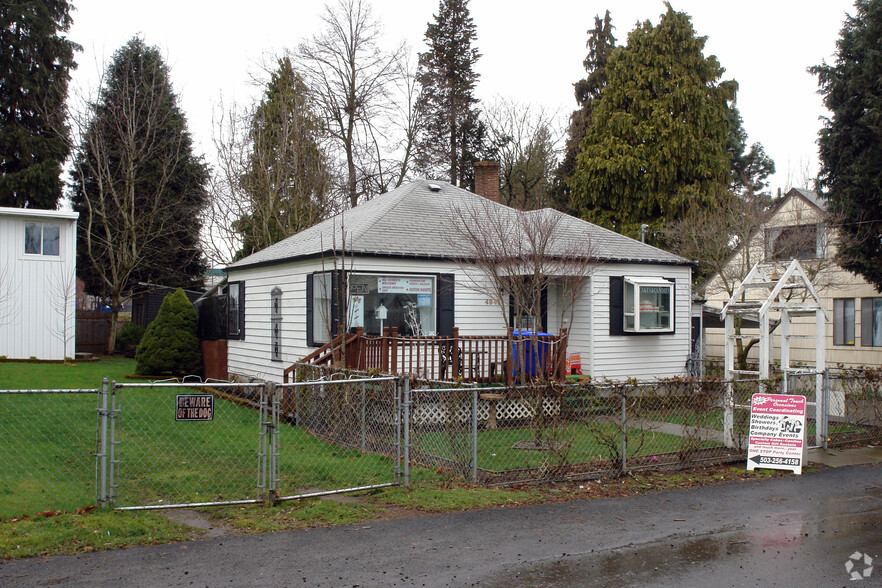 4945 NE 109th Ave, Portland, OR for sale - Primary Photo - Image 1 of 2